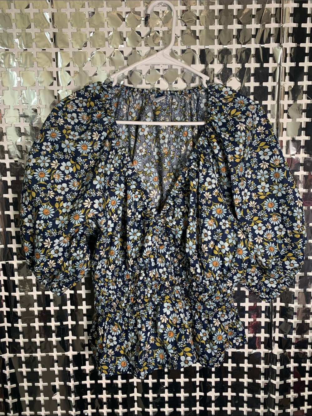 Old Navy Navy Floral Puff-Sleeve Smocked Top